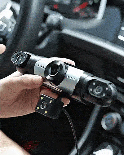 News Four-record monitoring driving recorder